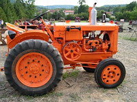 Tracteur, Renault Type 85 (Fete de la Moisson St Simeon de Bressieux 2006) (1)